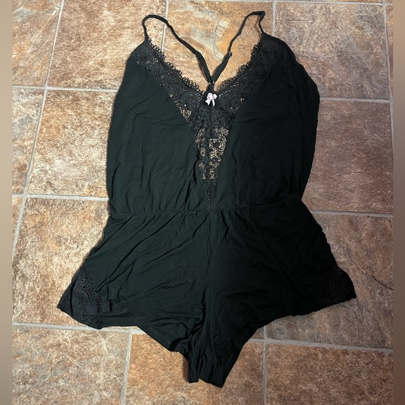 Victorias Secret Supersoft Crochet Sleep Romper - Picture 2 of 4